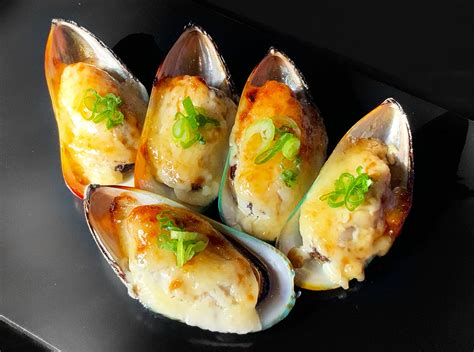 Baked Mussel Sushi Damu