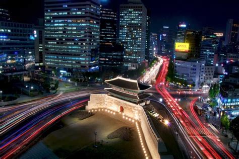 Vista nocturna de la Gran Puerta del Sur Seúl Corea del Sur 62861