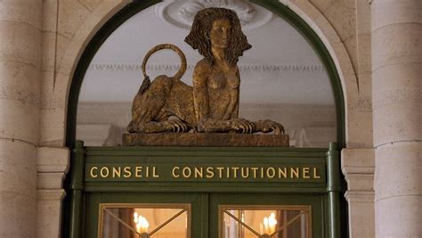 Lois De Moralisation Le Conseil Constitutionnel Valide L Essentiel Des