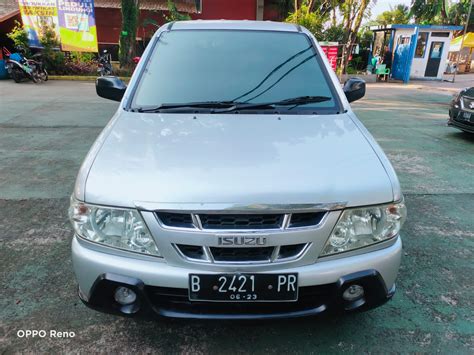 Isuzu Panther Grand Touring Sentul Motor