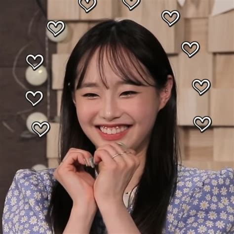 Chuu Chuu Loona Beautiful Girlfriend Me As A Girlfriend