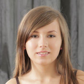 Get Dasha Neal Free Stripping And Nude Links At FreeOnes