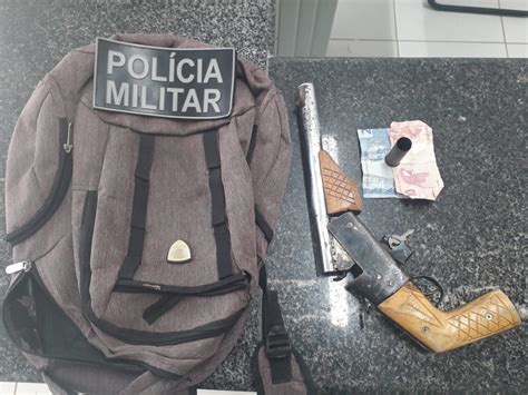 Policiais Militares Apreendem Menor Infrator Arma De Fogo Na Rua Da