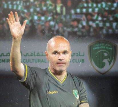 Andr S Iniesta Ficha Por El Emirates Fc De Ras Al Khaimah