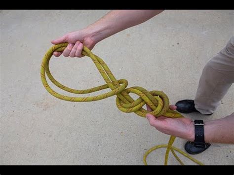 Tying A Girth Hitch Youtube