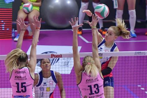 Pallavolo A Femminile La Bella Addormentata Si Svegliata La