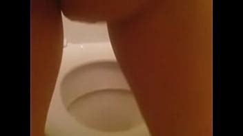 Mi gf meando y digitación XVIDEOS