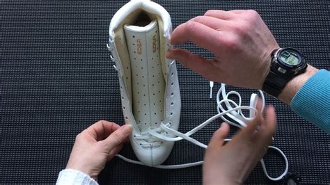 How To Lace Up Ice Skates Edea Flamenco Youtube