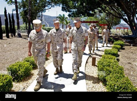 5th marine regiment memorial hi-res stock photography and images - Alamy