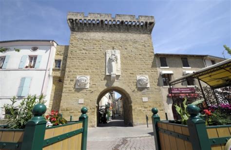 La Porte Monumentale Chabeuil