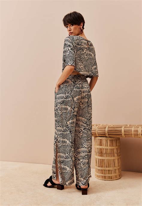 Blusa CaCay Carioca Brasileira E Latina