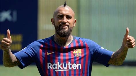 Barcelona Arturo Vidal reveló el secreto de su titularidad en el