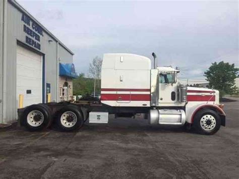 Peterbilt 1999 Sleeper Semi Trucks