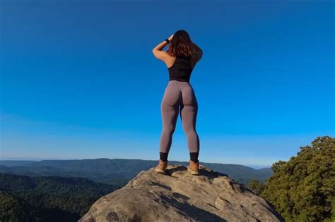 Gym PAWG Filling Out Her Leggings Quite Well Nudes ThickFit NUDE PICS ORG