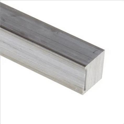 Polished Hot Rolled 304 Stainless Steel Square Bar Grade SS304 Size 1x1 Inch Head Shape At