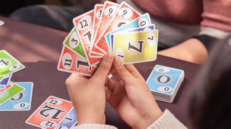 Juegos De Mesa Con Cartas Para Disfrutar En Familia