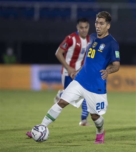 Adrian Mutu dă la Neftchi Baku peste sosia lui Roberto Firmino