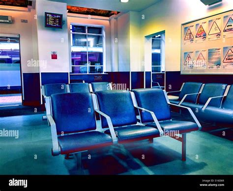 Railway Station Waiting Room Hi Res Stock Photography And Images Alamy