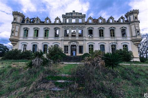 Ch Teau Abandonn De Valgros Frontenac Bram Ch Teaux Abandonn S