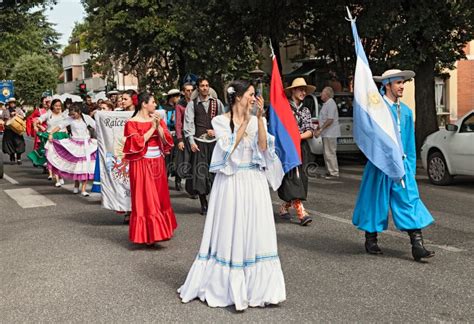 Argentine dancers editorial stock photo. Image of group - 32852263