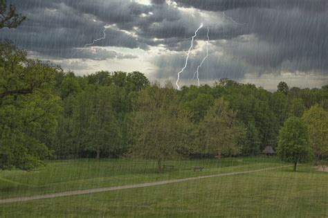 Tr Bes Muttertags Wochenende Eisheilige Bringen Schauer Und Gewitter