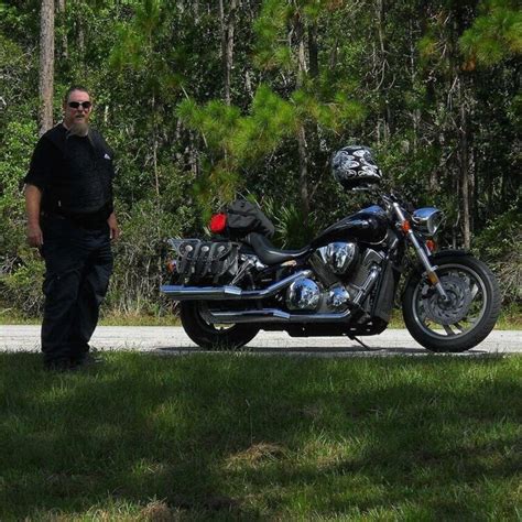 6 Hot Sexy Connie Willis Bikini Pics