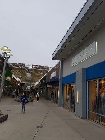 Toronto Premium Outlets (Halton Hills) - All You Need to Know Before ...