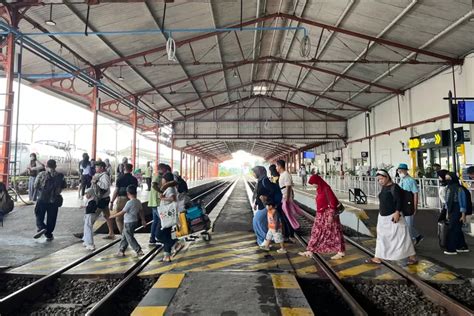 Persiapan Lebaran Idul Fitri Kai Daop Luncurkan Kereta