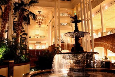 How Much Does an Opryland Hotel Wedding Cost? | HowMuchIsIt.org