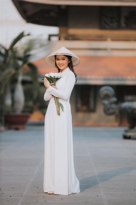 Hot Girl X Qu T Thi Hoa H U Vi T Nam S H U V P Nh N I V I T O D I Tr Ng