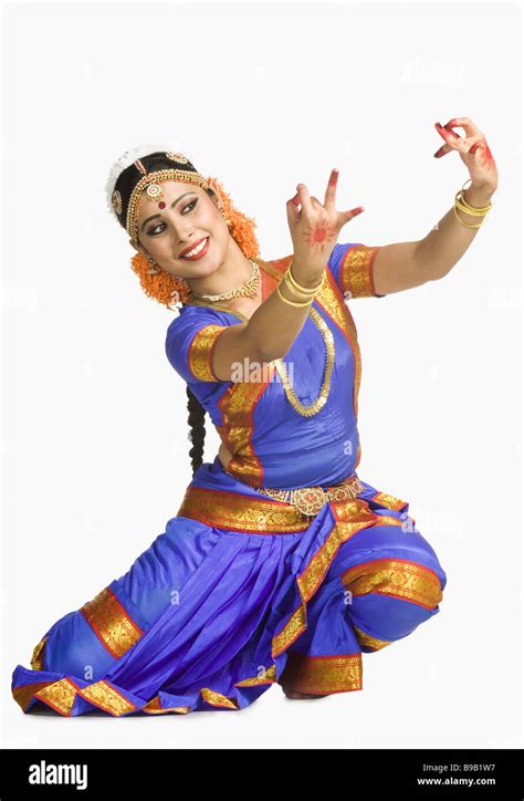 Classical Dance Hi Res Stock Photography And Images Alamy