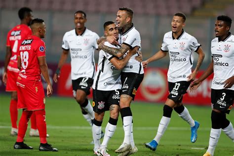 Corinthians Vence 3 0 A Sport Huancayo Por La Copa Sudamericana Galería Fotográfica Agencia