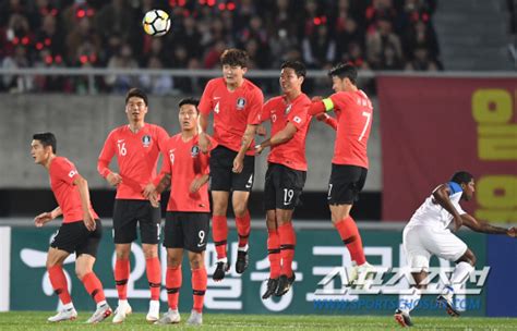 한국 파나마 전반 2골흔들린 수비 한국 파나마전 2대2 무승부