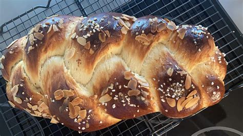 Osterzopf Osterstriezel Einfach Backen Marcel Paa