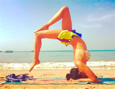 FIR Fame Kavita Kaushik Raises Temperatures With Bikini Pictures The Etimes Photogallery Page 117