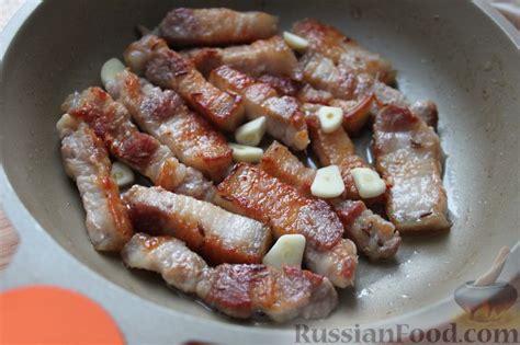 Рецепт: Шкварки свиные на RussianFood.com