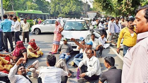 Delhi Edmc Sanitation Workers Call Off Strike After Days India