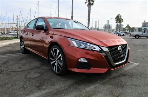 2020 Nissan Altima Sr Awd Review By Ben Lewis Road Test Reviews Car