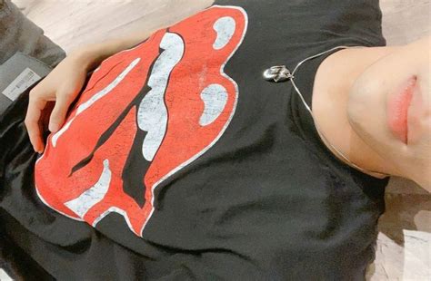 Pin by 𝒖𝒏𝒂 𝒓𝒆𝒗𝒆𝒓𝒊𝒆 on kpop Kai Hot korean guys Exo