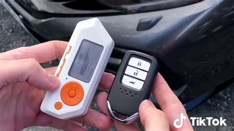 A Video That Duplicates And Hacks A Car S Smart Key With Flipper Zero