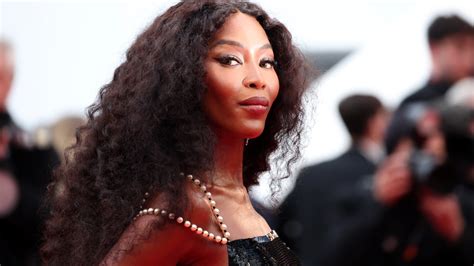 Naomi Campbell 6 curiosità sulla supermodel che di sicuro non