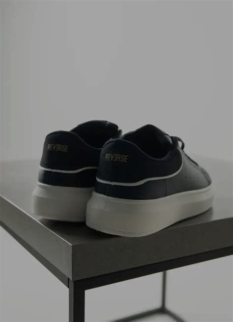 Women – Shoebox