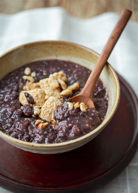 Danpatjuk (Korean Sweet Red Bean Porridge) - Beyond Kimchee
