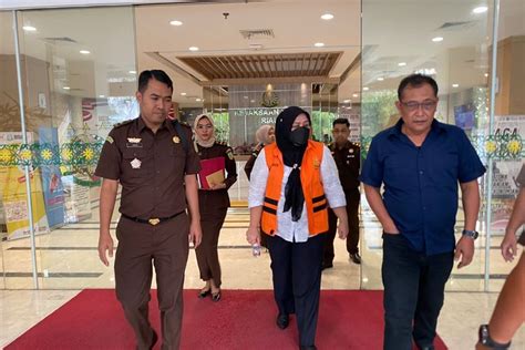 Eks Rektor Dan Bendahara Uin Suska Riau Jadi Tersangka Korupsi Rp