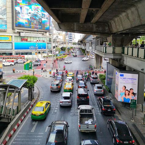 ข้อมูลทางออกรถไฟฟ้าบีทีเอส สถานีอโศก Bts Asoke Station