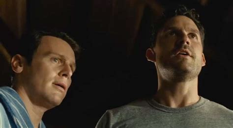 Knock At The Cabin Un Couple Gay Face L Apocalypse De Shyamalan