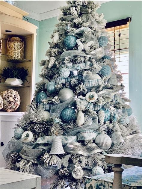 ICE BLEU SILVER CHRISTMAS TREE Decorations Ideas Turquoise Christmas