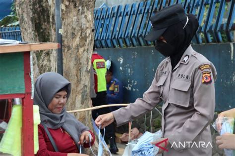 Polres Sukabumi Kota Kerahkan Personel Penegak Prokes Untuk Cegah