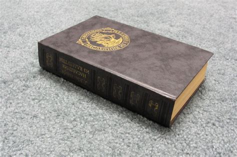 R.Shtilmark “Naslednik iz Kalkutty” Book in Russian Роберт Штильмарк ...