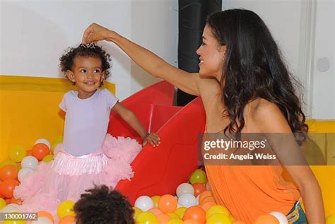 Jennifer Freeman Daughter Photos and Premium High Res Pictures - Getty ...